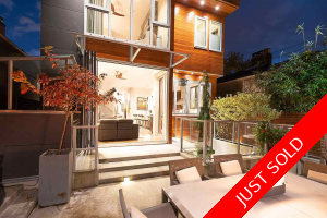 Kitsilano Point House/Single Family for sale:  2 bedroom 3,098 sq.ft. (Listed 2020-10-27)